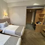 Hotel Mumbai House Mindspace Malad