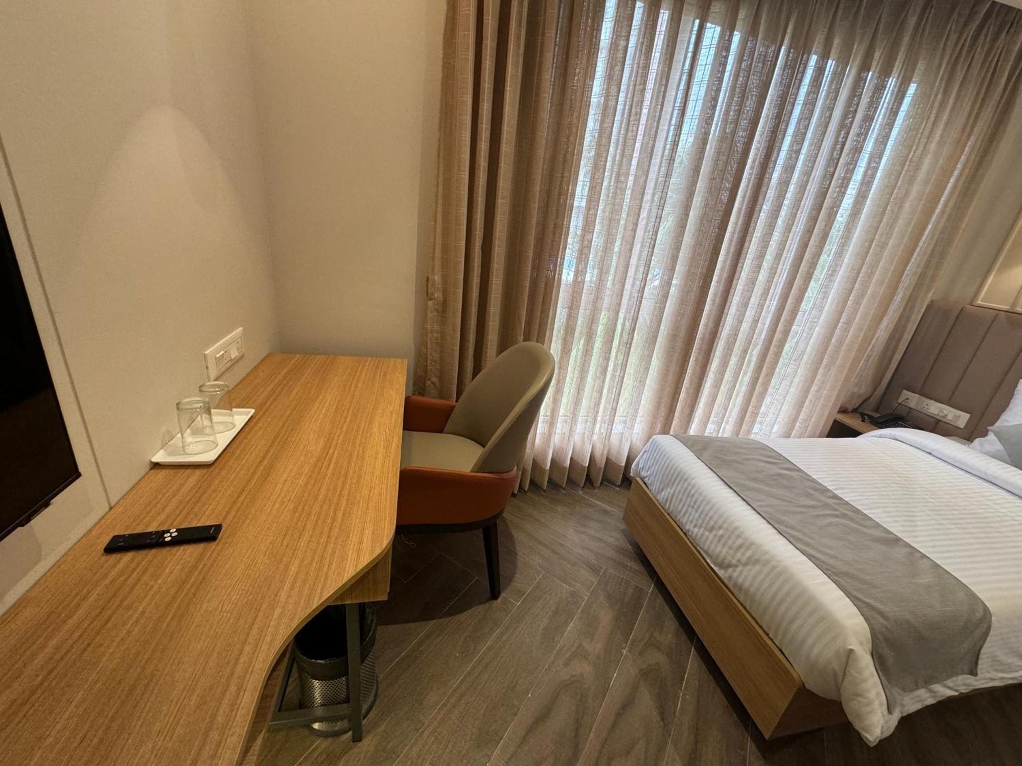 Hotel House Mindspace Malad 4*