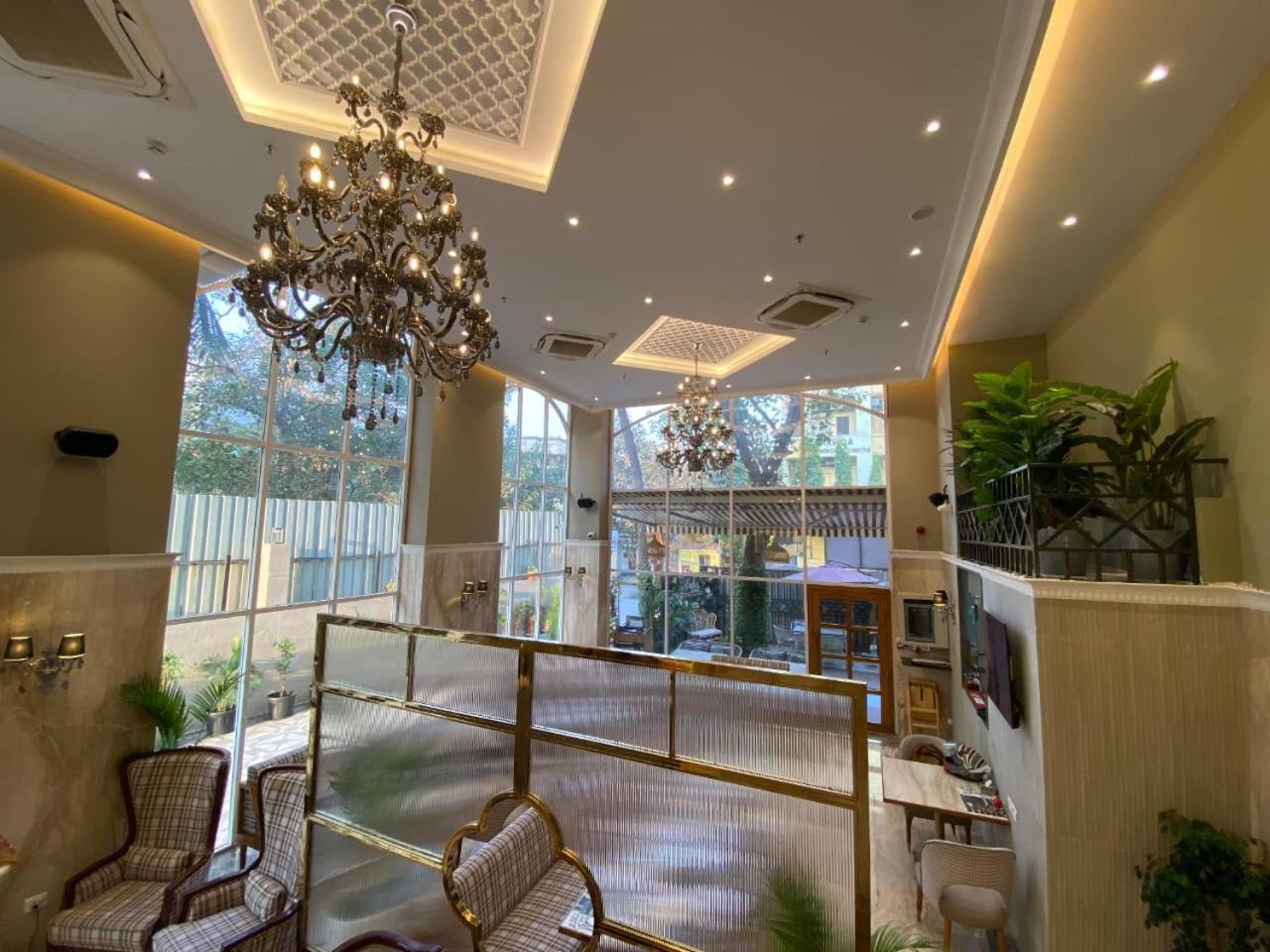 Hotel House Mindspace Malad 4*